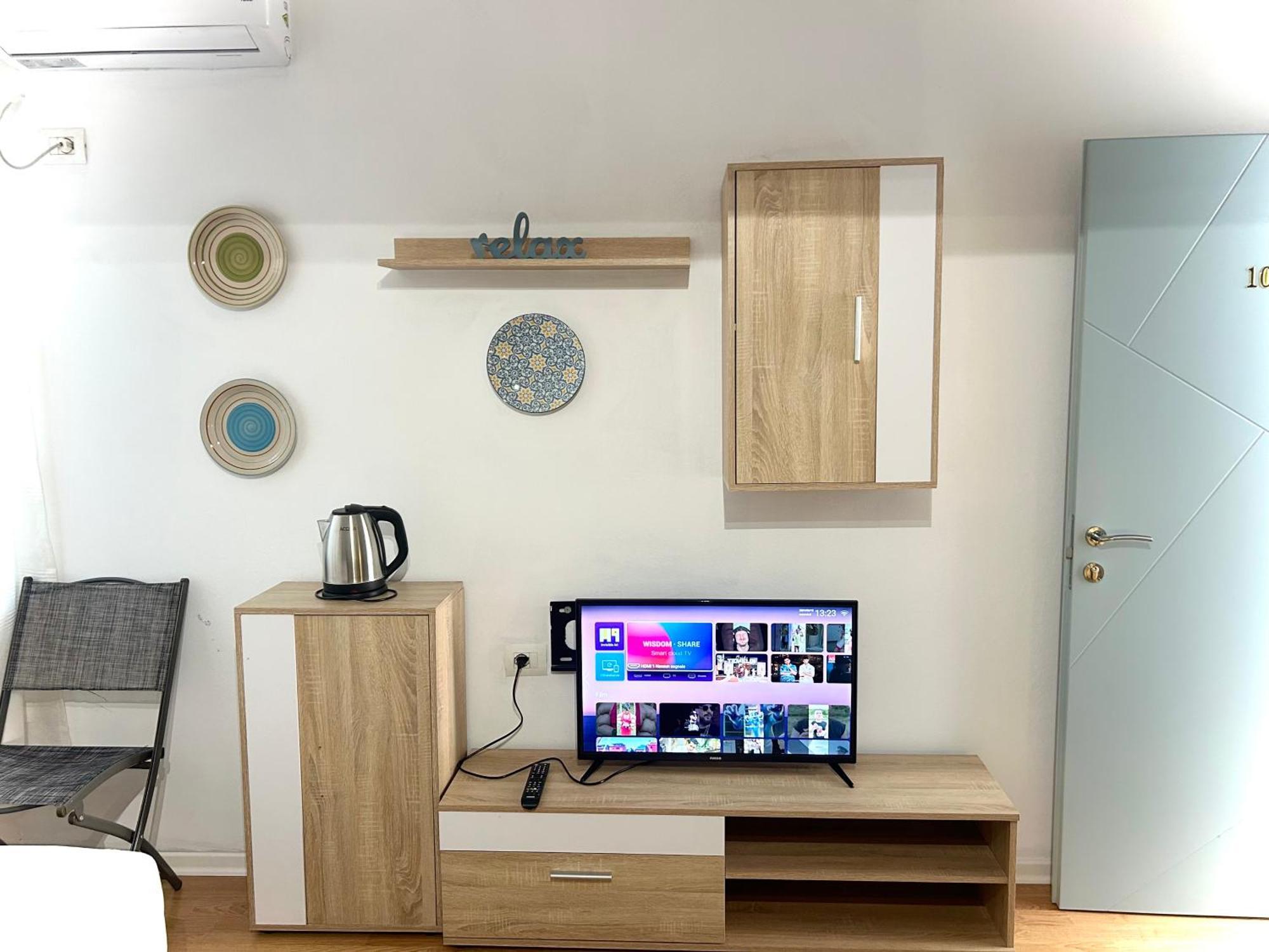 Budget Retreat Tirana & Studios Exterior foto